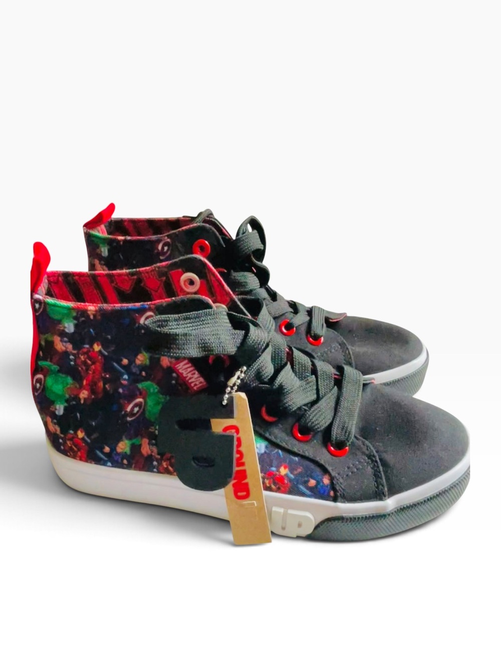 NWT Ground Up Marvel Avengers Kids High Top Sneaker Black Red Comic Shoes Size 3